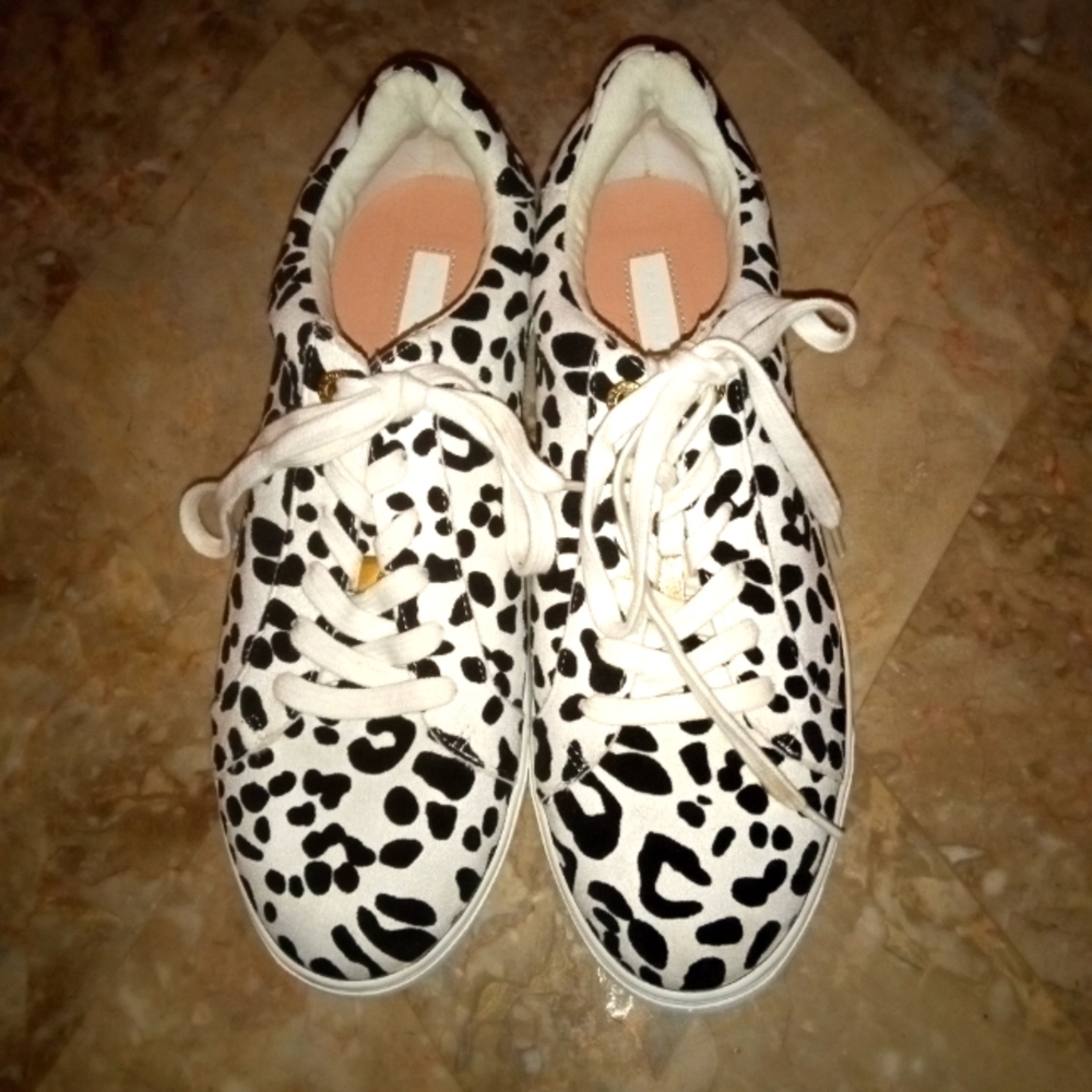 NWT Size 8 Women's Topshop White Cheetah Print Canvas Sneakers